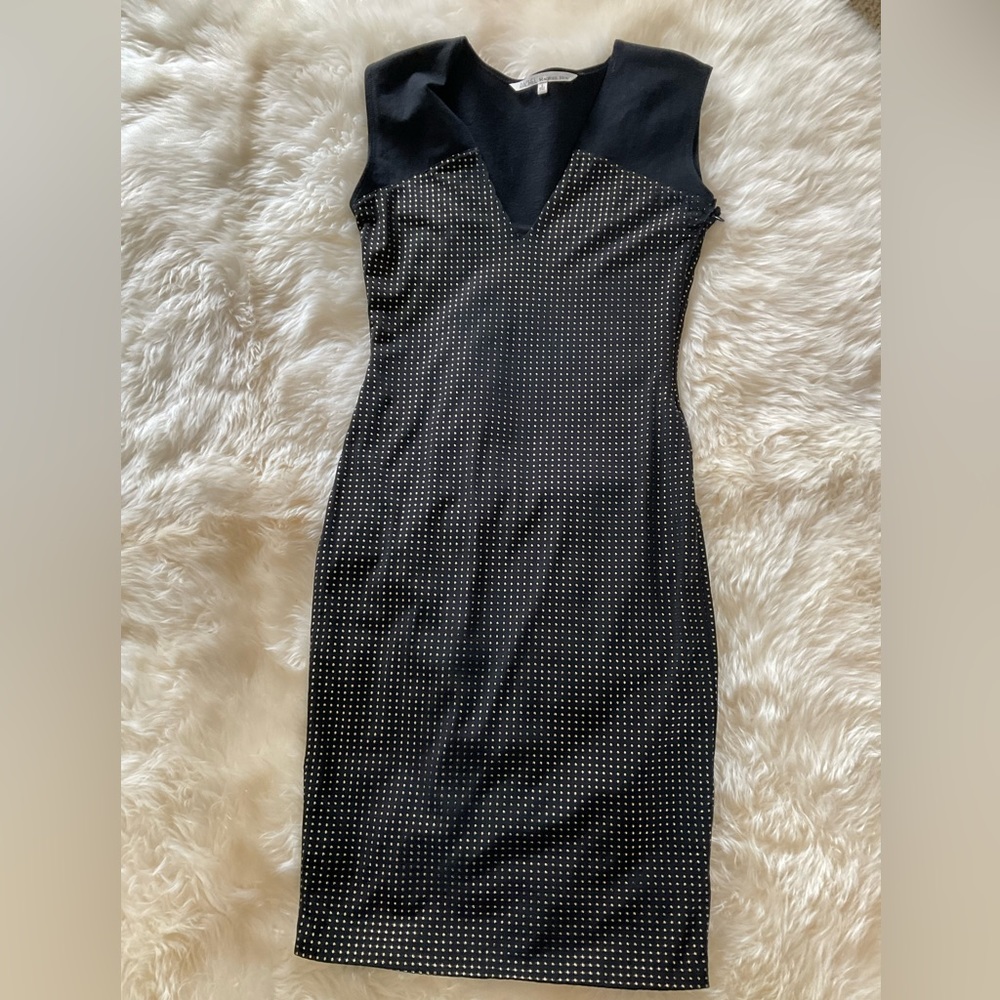 SALE⭐️ Rachel Roy Metallic and Black Sheath Dress